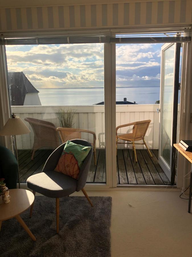 Ferienwohnung Dejligt Vaerelse Med Eget Bad Og Havudsigt Assens Exterior foto
