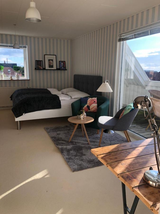 Ferienwohnung Dejligt Vaerelse Med Eget Bad Og Havudsigt Assens Exterior foto