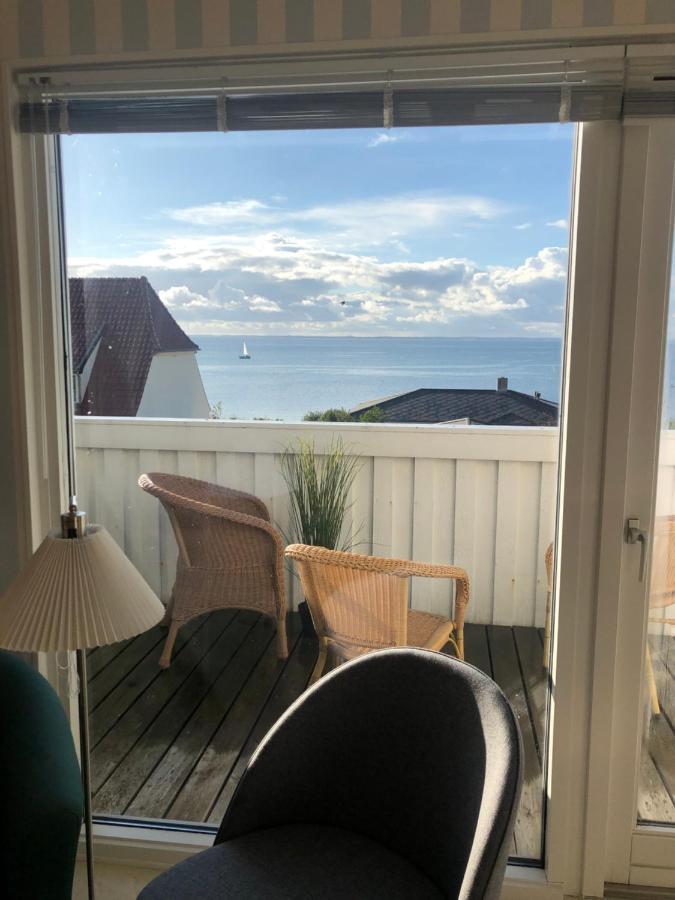Ferienwohnung Dejligt Vaerelse Med Eget Bad Og Havudsigt Assens Exterior foto