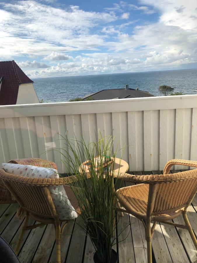 Ferienwohnung Dejligt Vaerelse Med Eget Bad Og Havudsigt Assens Exterior foto