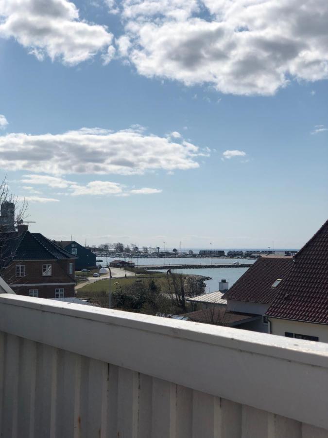 Ferienwohnung Dejligt Vaerelse Med Eget Bad Og Havudsigt Assens Exterior foto